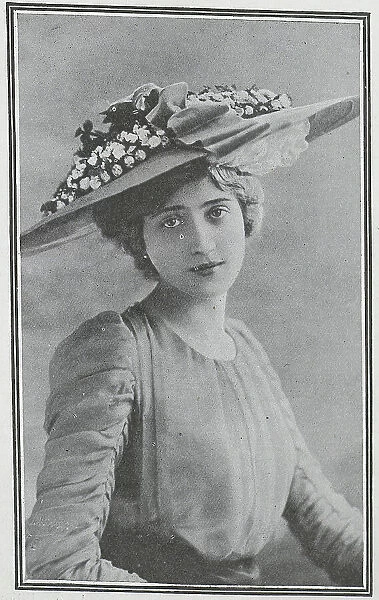 Marie Alexandrowicz, opera singer