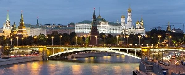 View of the Kremlin on the banks of the Moscow River, Moscow, Russia, Europe