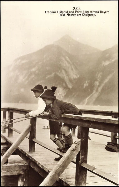 Ak J. K. H. Prince Luitpold and Albrecht of Bavaria fishing (b  /  w photo)