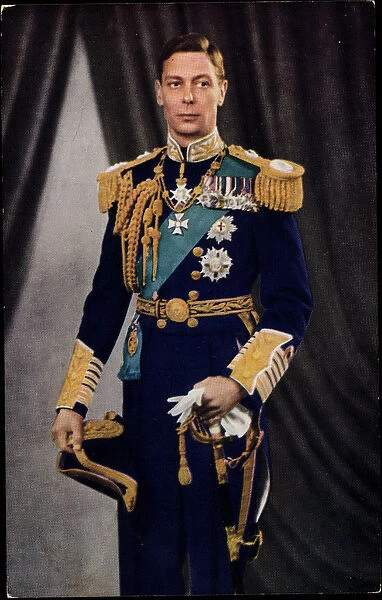 Ak King George VI of England, uniform, medal, cap (b  /  w photo)