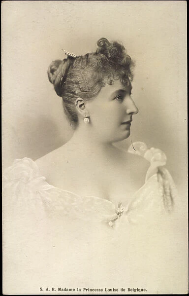 Ak S. A. R. Princess Louise of Belgium (b  /  w photo)