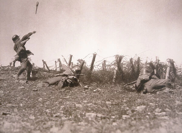 WWI German stormtroopers on the Western Front, 1918 (b  /  w photo)