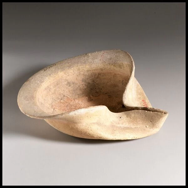 Lamp saucer-shaped Cypro-Classical 5th century B. C