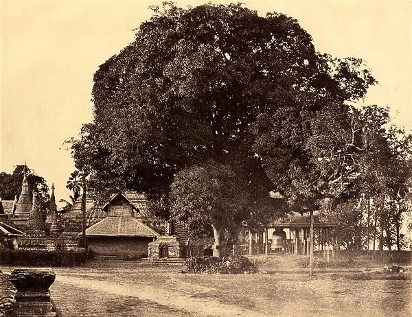 Linnaeus Tripe, Rangoon: Great Bell of the [Shwe Dagon] Pagoda, British, 1822-1902