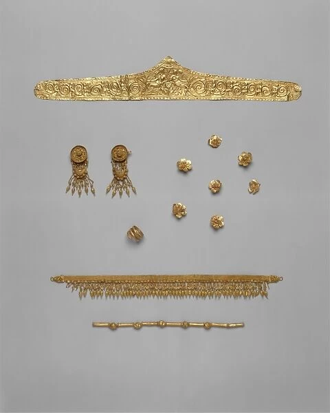 Set, jewelry, Hellenistic, ca, 330300 B. C, Greek, Gold, Silver, Pediment-shaped gold