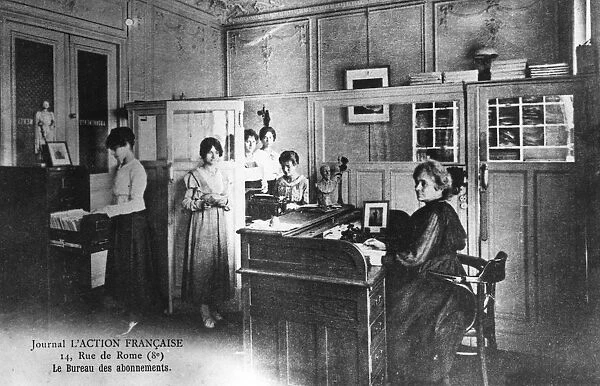 Subscriptions office of the newspaper L Action Francaise, Paris, 1917