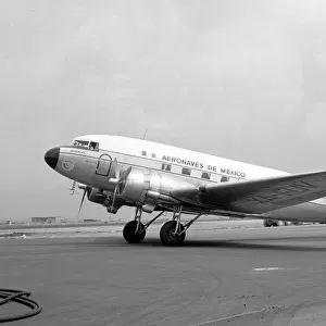 Douglas DC-3A XA-FUV Xicontenatl
