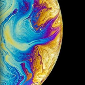 Surface colours of a Soap Bubble C016 / 6361