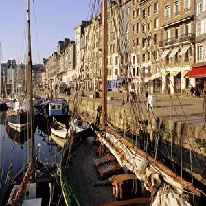 St. Catherines Quay, Old Harbour, Honfleur, Basse Normandie (Normandy)
