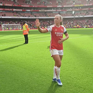 Arsenal Women Triumph Over Liverpool Women in Barclays Super League: Katie McCabe Celebrates Victory