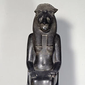 Egyptian antiquite: the lioness deity Sekhmet with the cartridge of King Sheshonq I