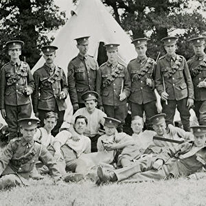 Group portrait of the London Mounted Army Service Corp (b / w photo)