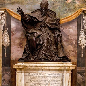 Statue of the pope Innocent X, 17th century (bronze)